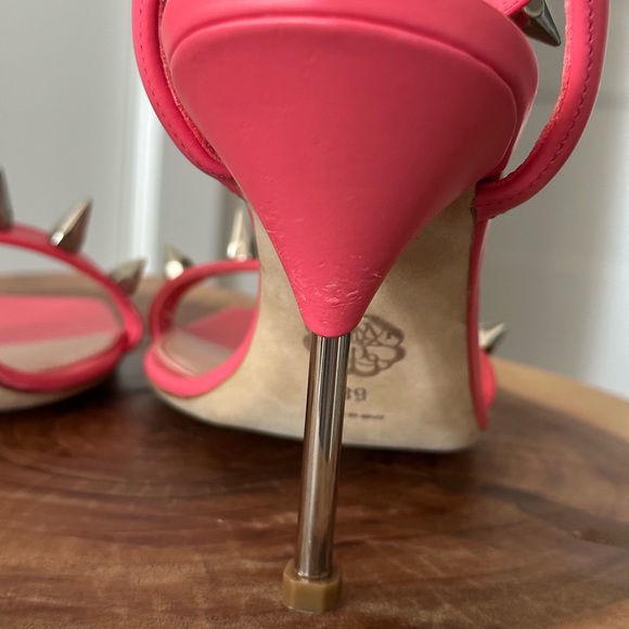 ALEXANDER MCQUEEN spike-stud stiletto sandals - Picture 9 of 10